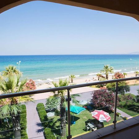 Holiday Hotel Kusadasi Bagian luar foto