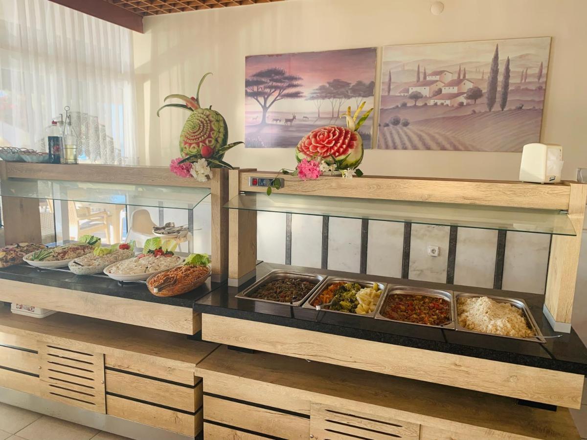 Holiday Hotel Kusadasi Bagian luar foto